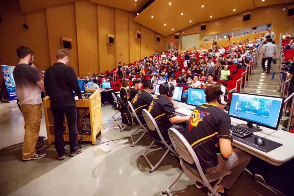 MIT LOL Club team 2 vs Peking University, with our commentators from Emerson College. Photo taken by Tencent staff